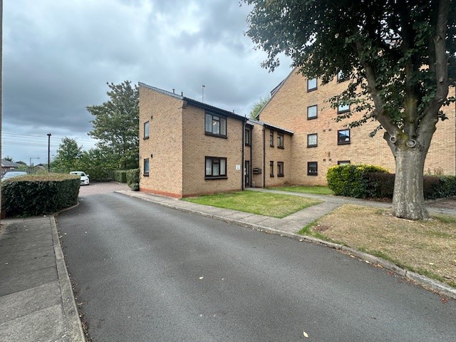 148, Swan Gardens, Birmingham photo 5