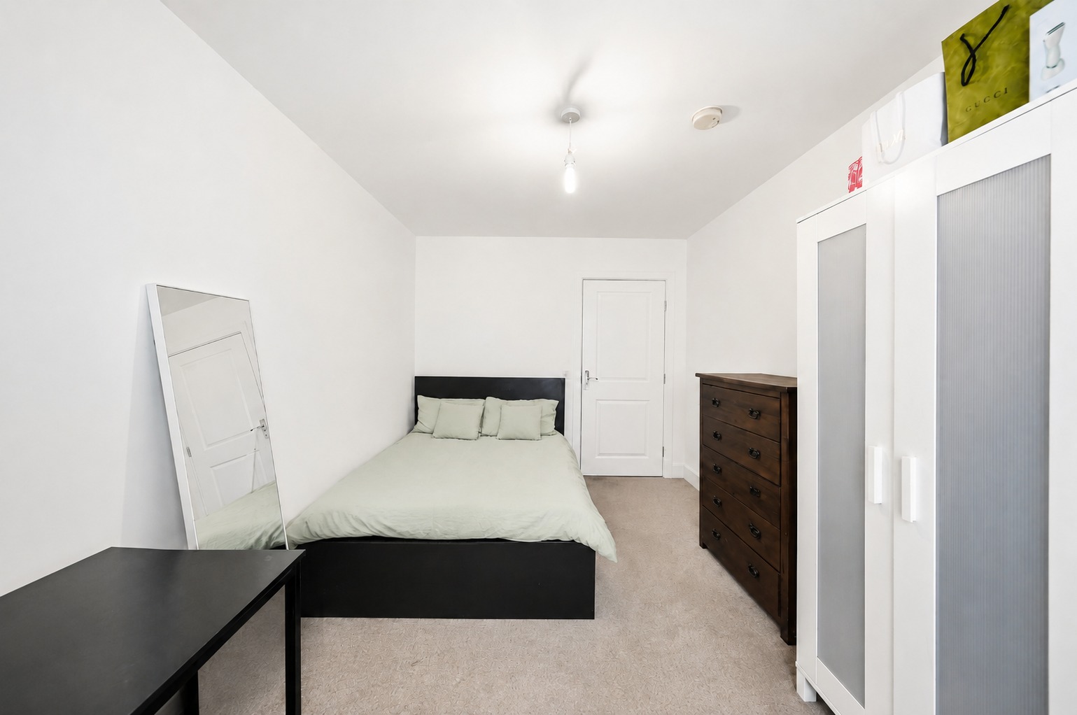 309 Felix Point, Epstein Square, Poplar photo 5