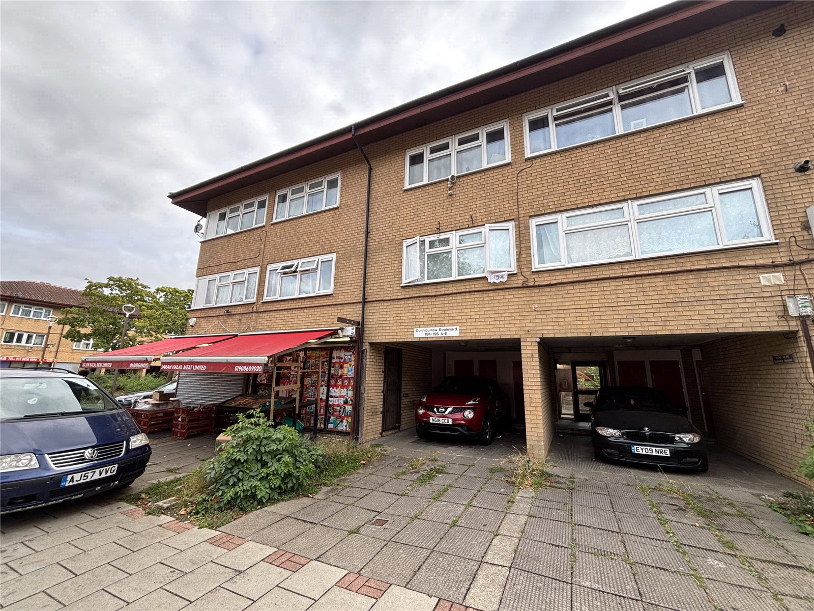 194E,, Conniburrow Boulevard, Milton Keynes photo 2
