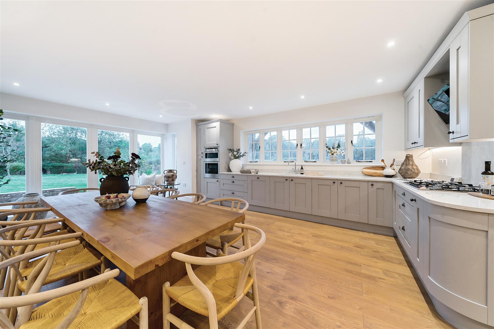 4 bedroom detached house for sale 0