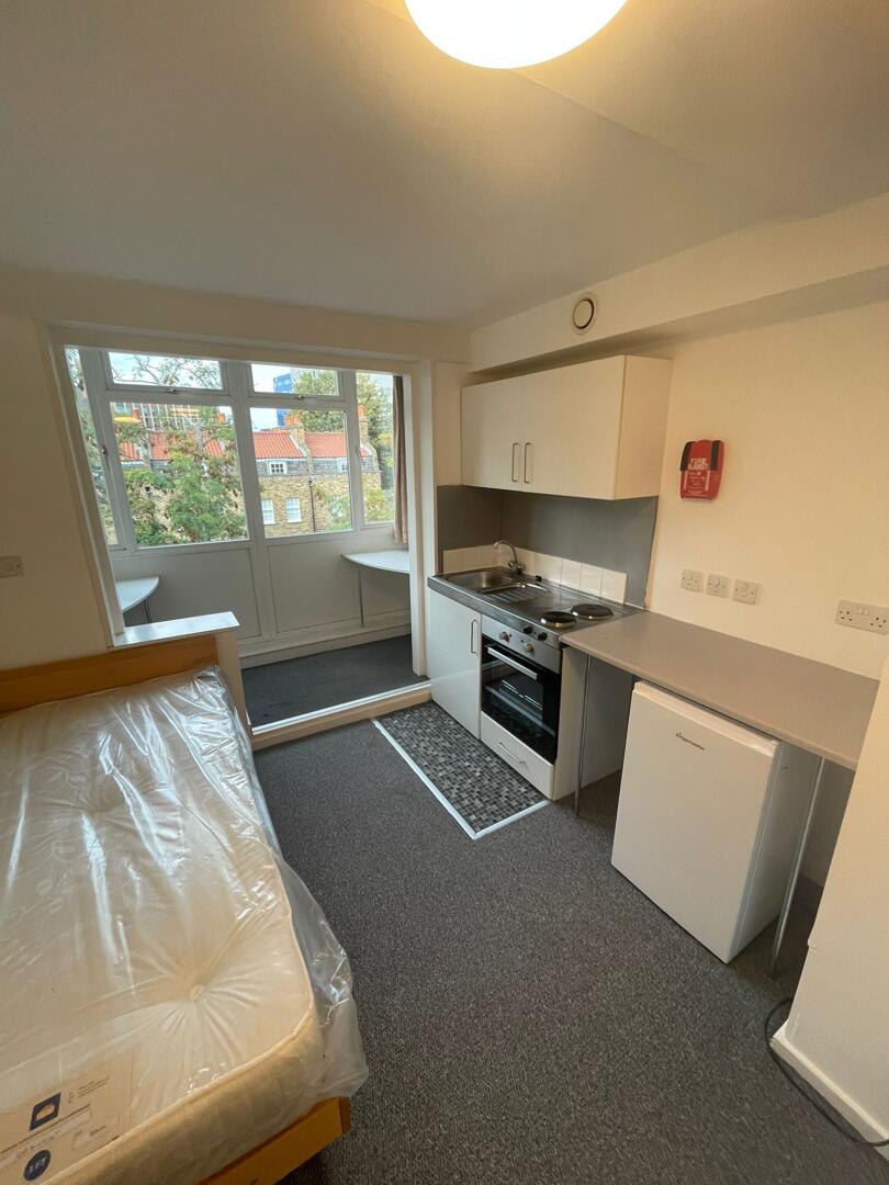 Flat 2, 25, Walden Street, London photo 5