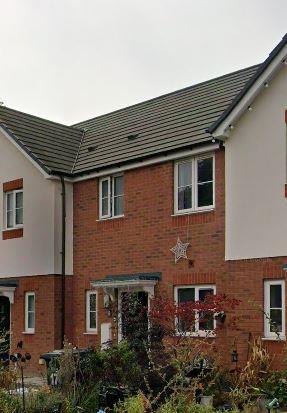 17, Viaduct Close, Kidderminster photo 3