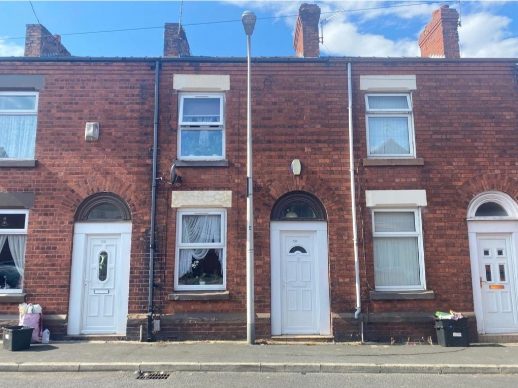 131, St. Helens photo 2