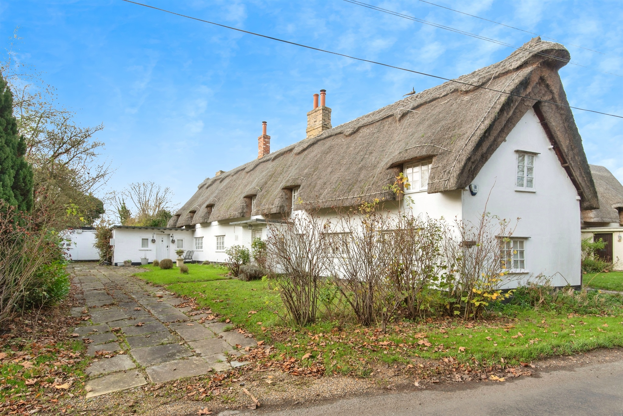 5 bedroom detached house for sale 0