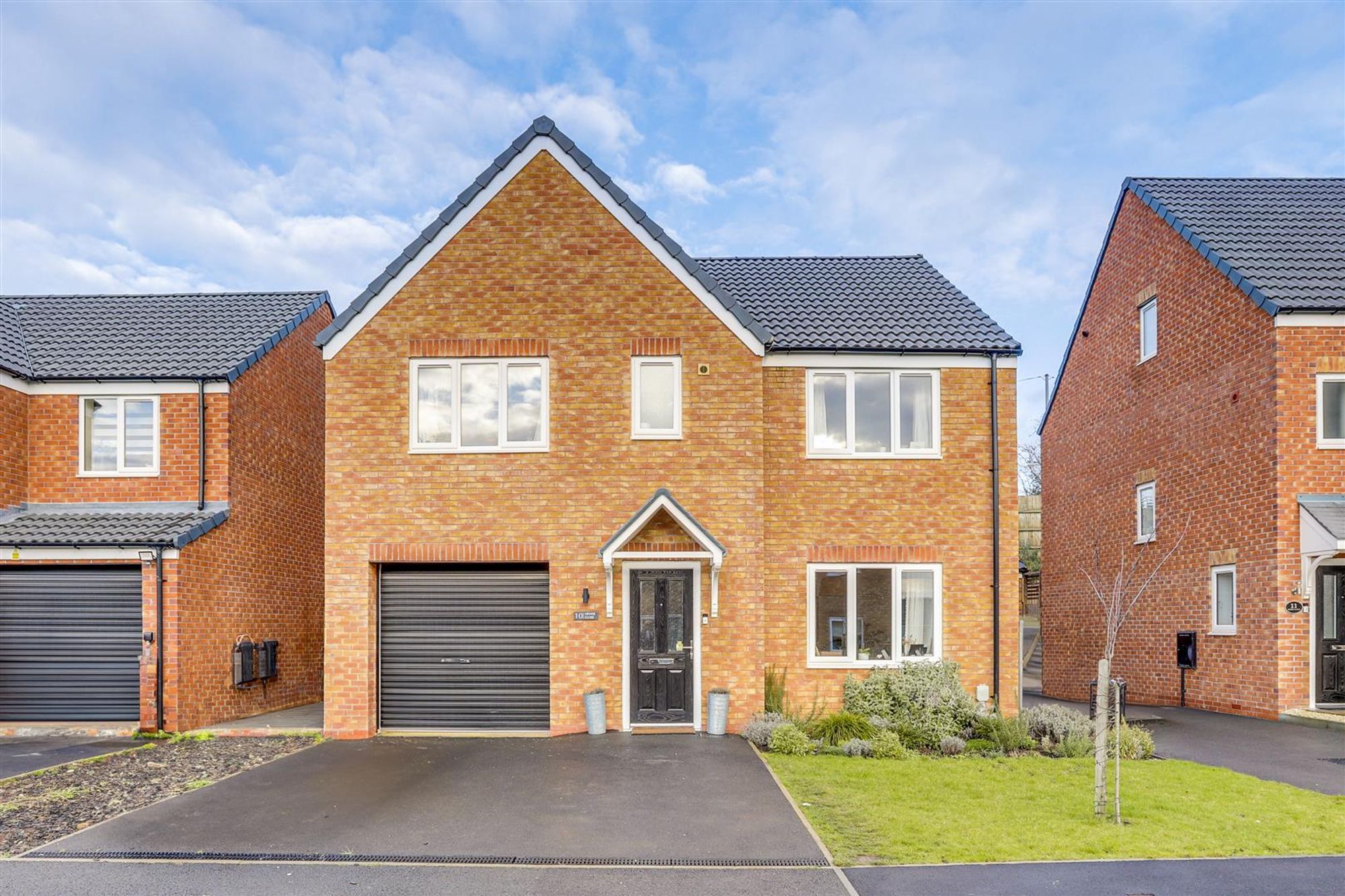 5-bed house on 10 Hewer Close, Nottingham, £340,000