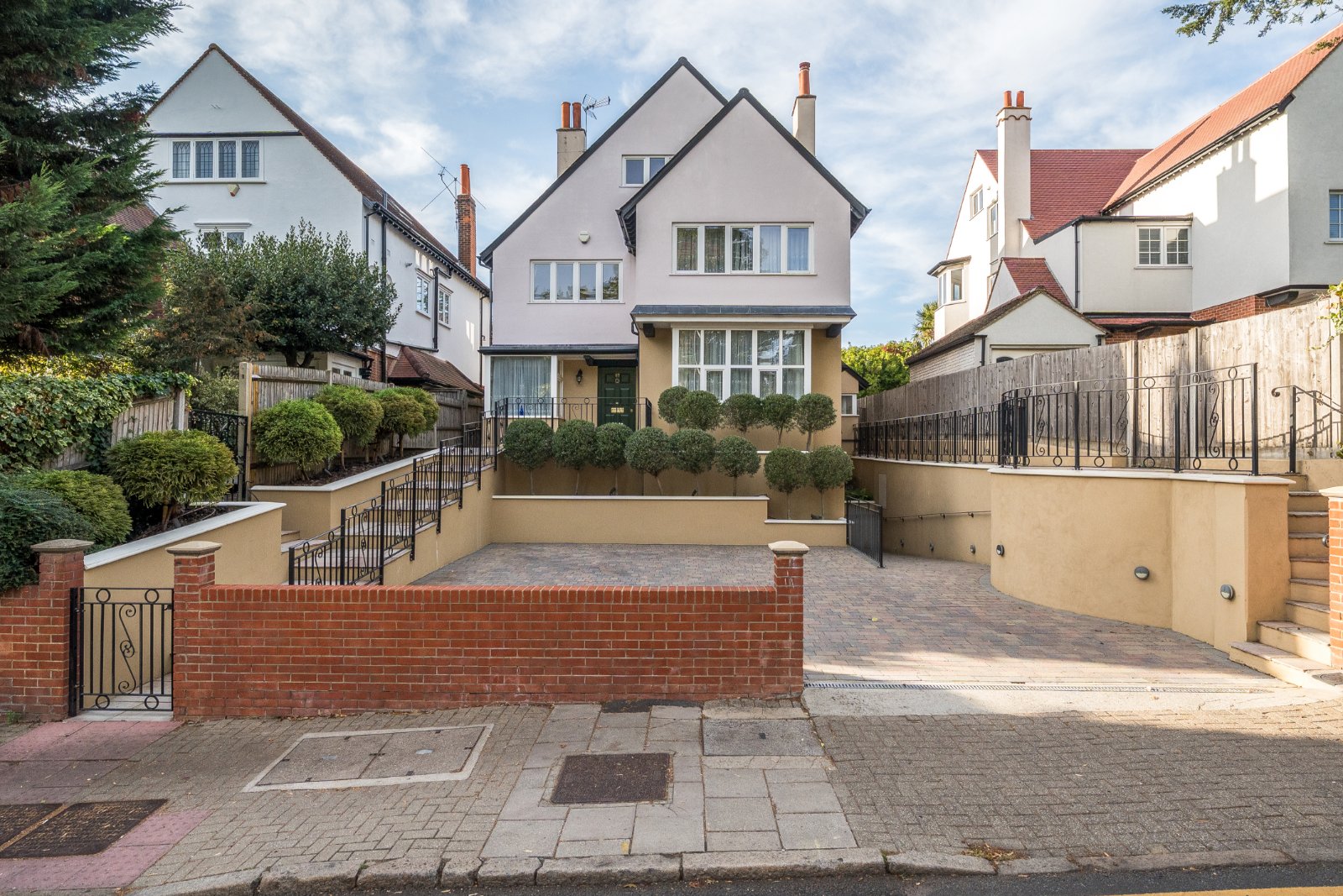 5-bed detached on 87, Kingston Hill, Surrey, £2,500,000