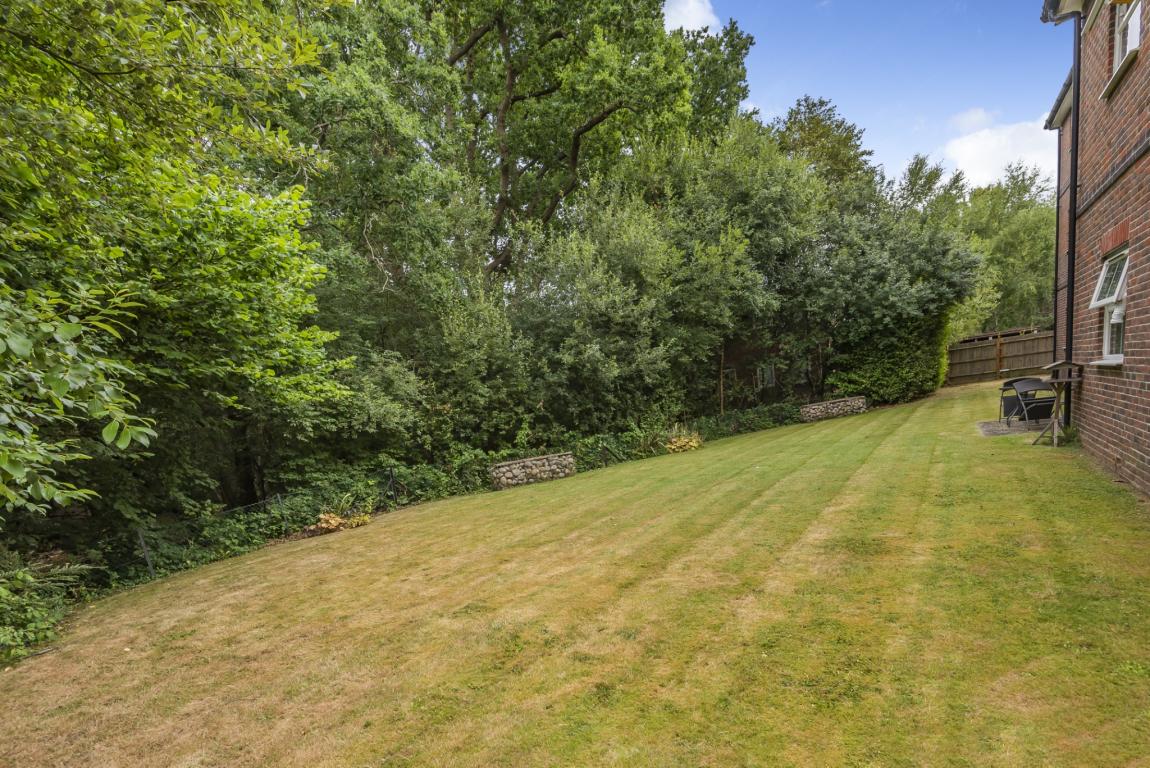 Photos of St. Francis Close, Crowthorne RG45 62066641 PrimeLocation