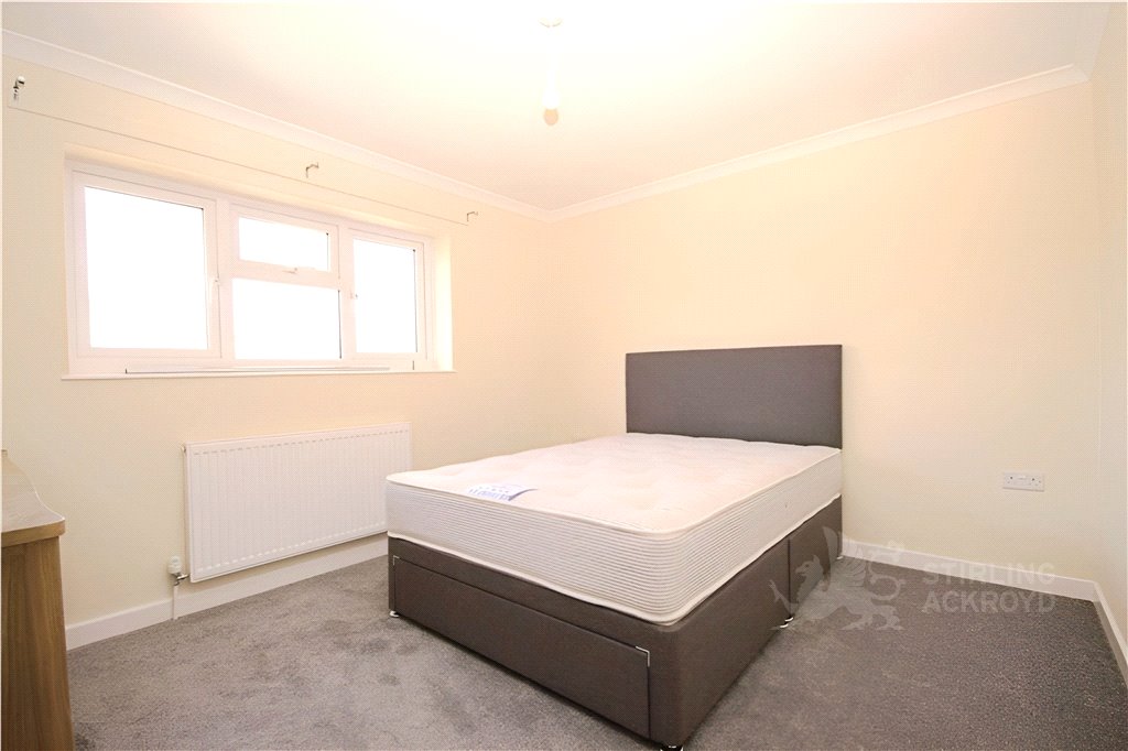 Room 2, 3, Blackwell Avenue, Surrey photo 4