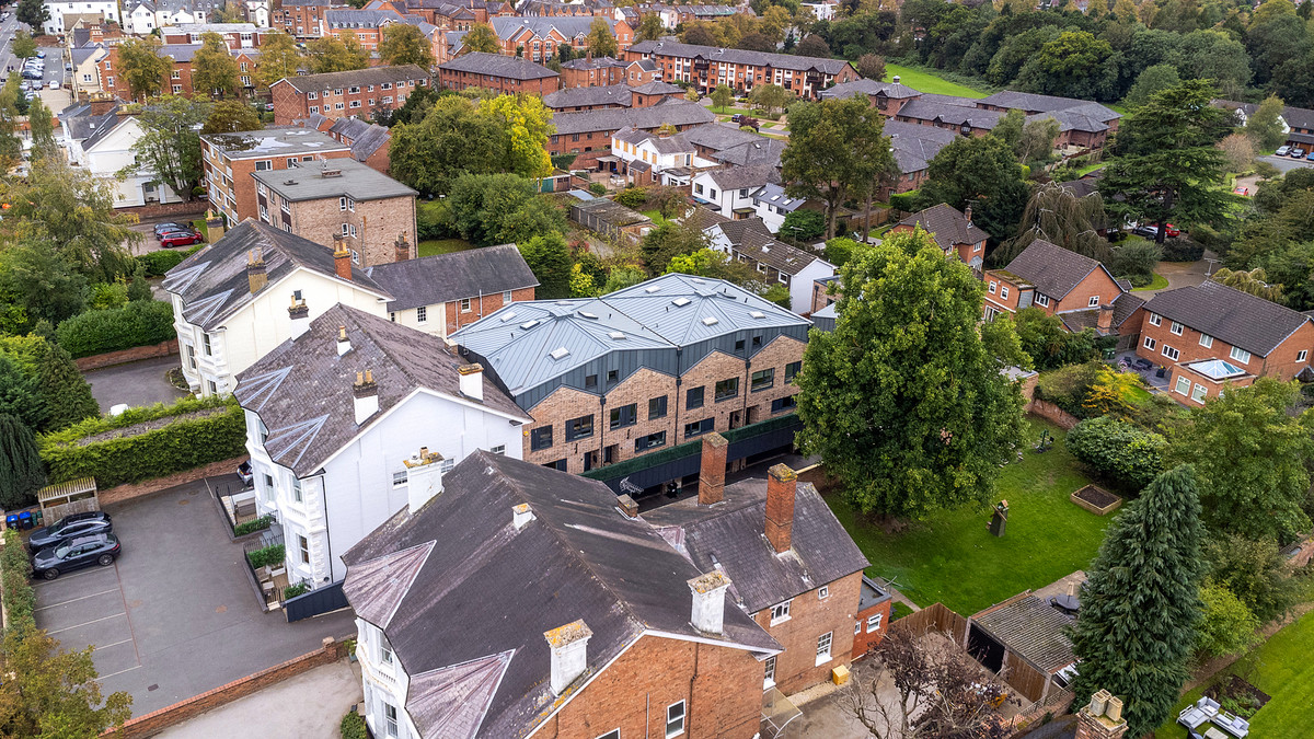 4 bedroom town house for sale 0