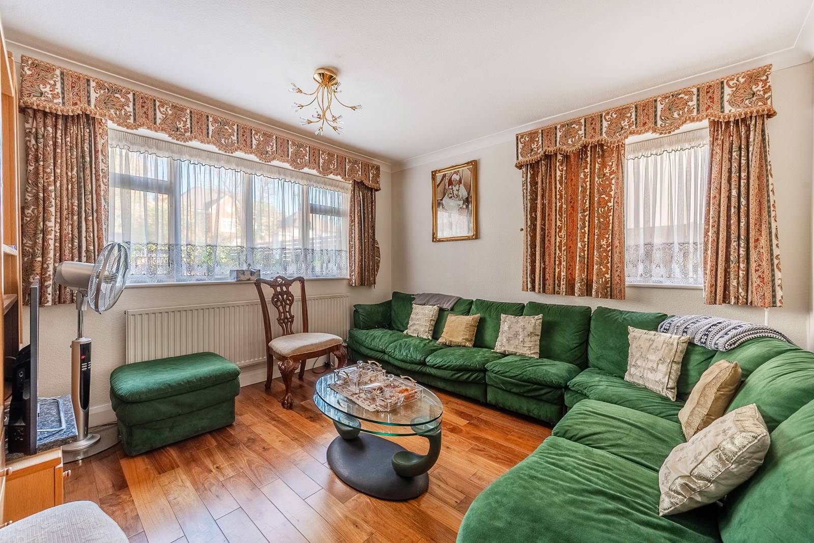 5 bedroom detached house for sale 0