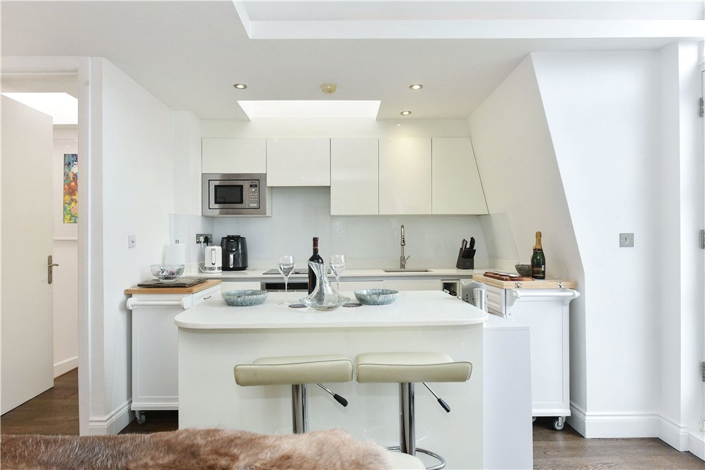 2 bedroom flat for sale 0