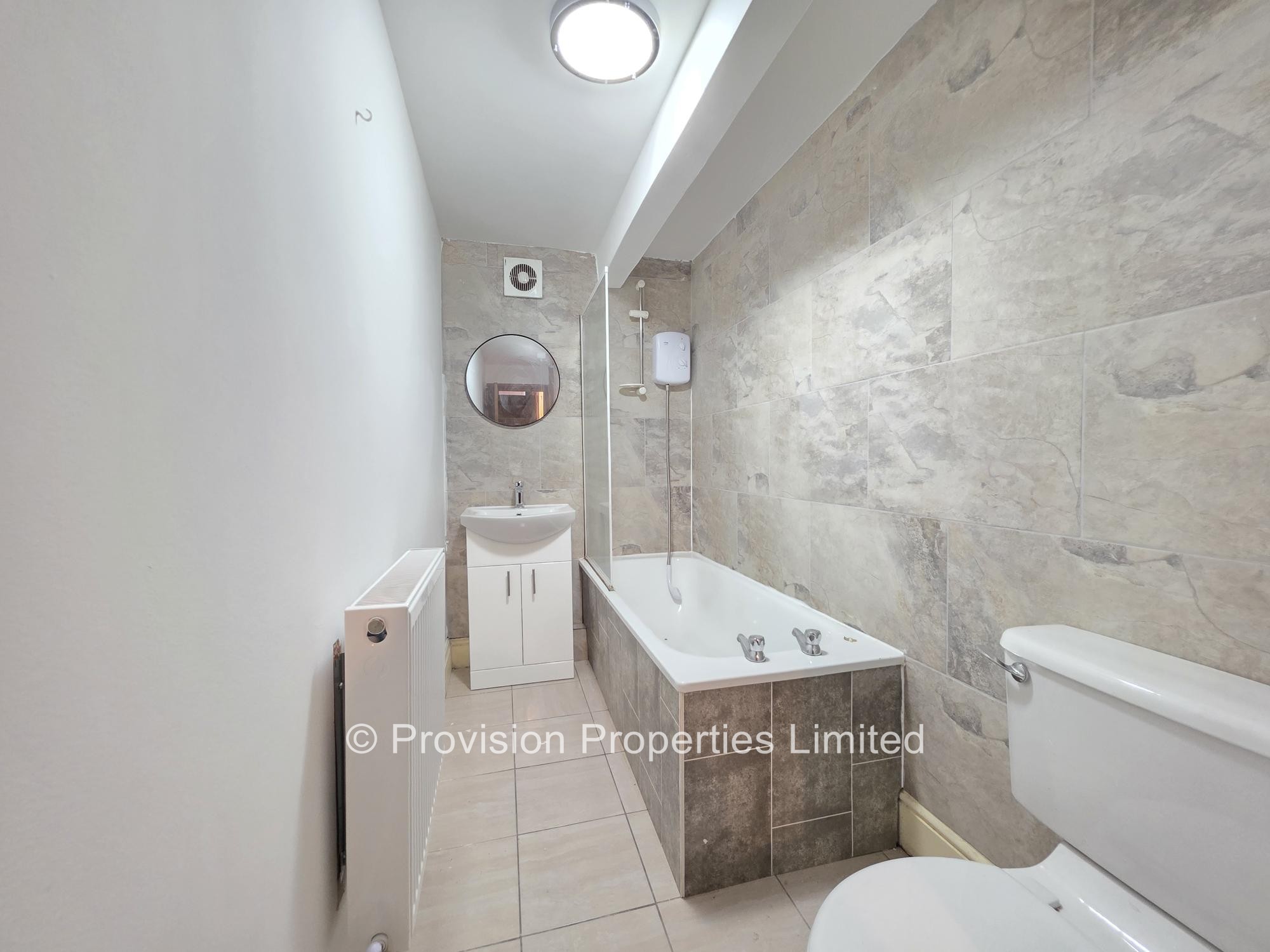13, Manor Drive, Hyde Park photo 4