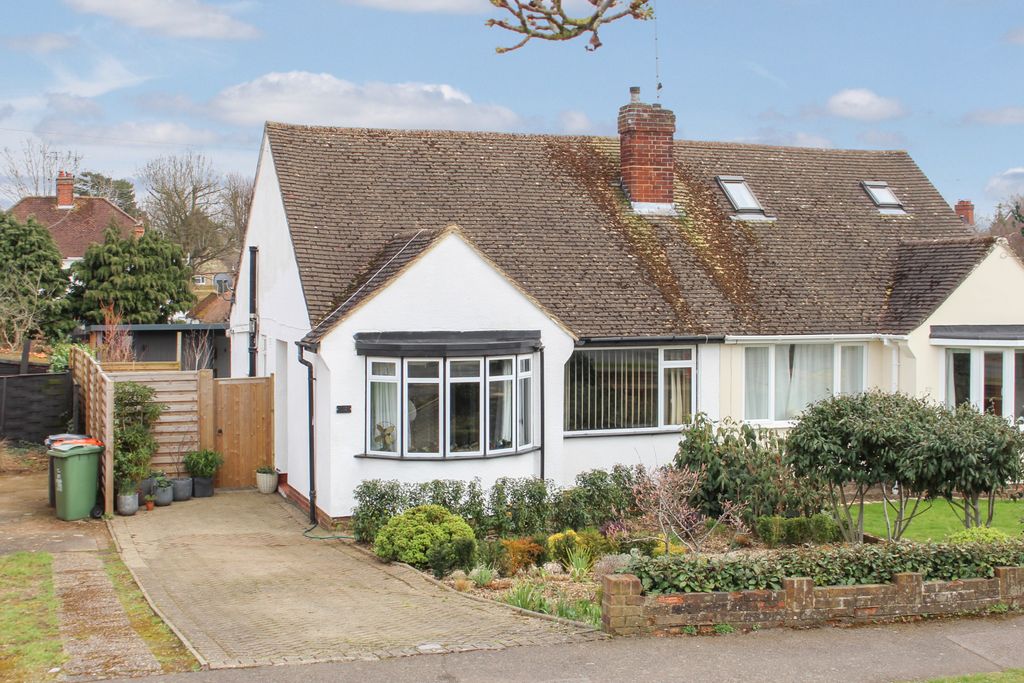 Free property report 34 Golden Riddy, Linslade, LU7 2RJ Chimnie