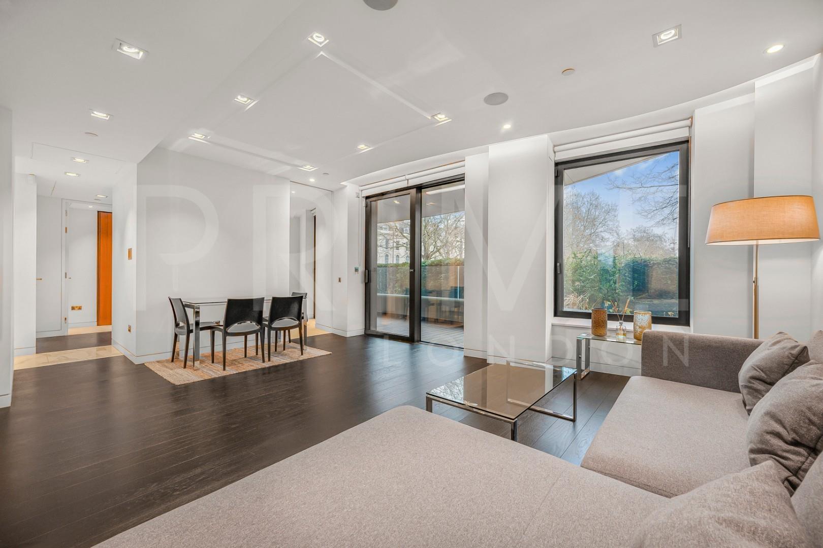 2 bedroom flat for sale in London