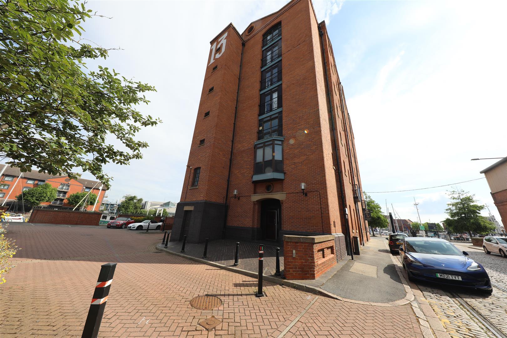 1-bed flat on Flat 32 Warehouse 13, Kingston Street, Hull, £90,000