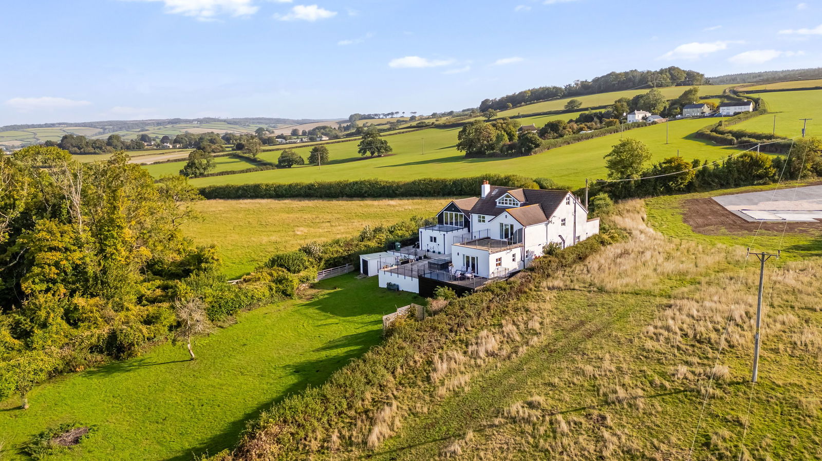 5 bedroom detached house for sale 0