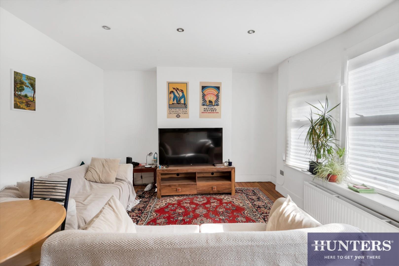 Flat A, 363, Ballards Lane, London photo 2
