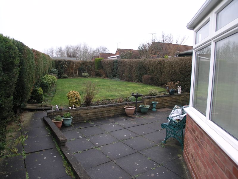 Photos of Higgs Field Crescent, Cradley Heath B64 60492010
