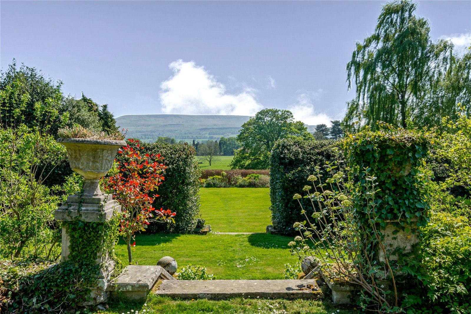 10 bedroom detached house for sale 0