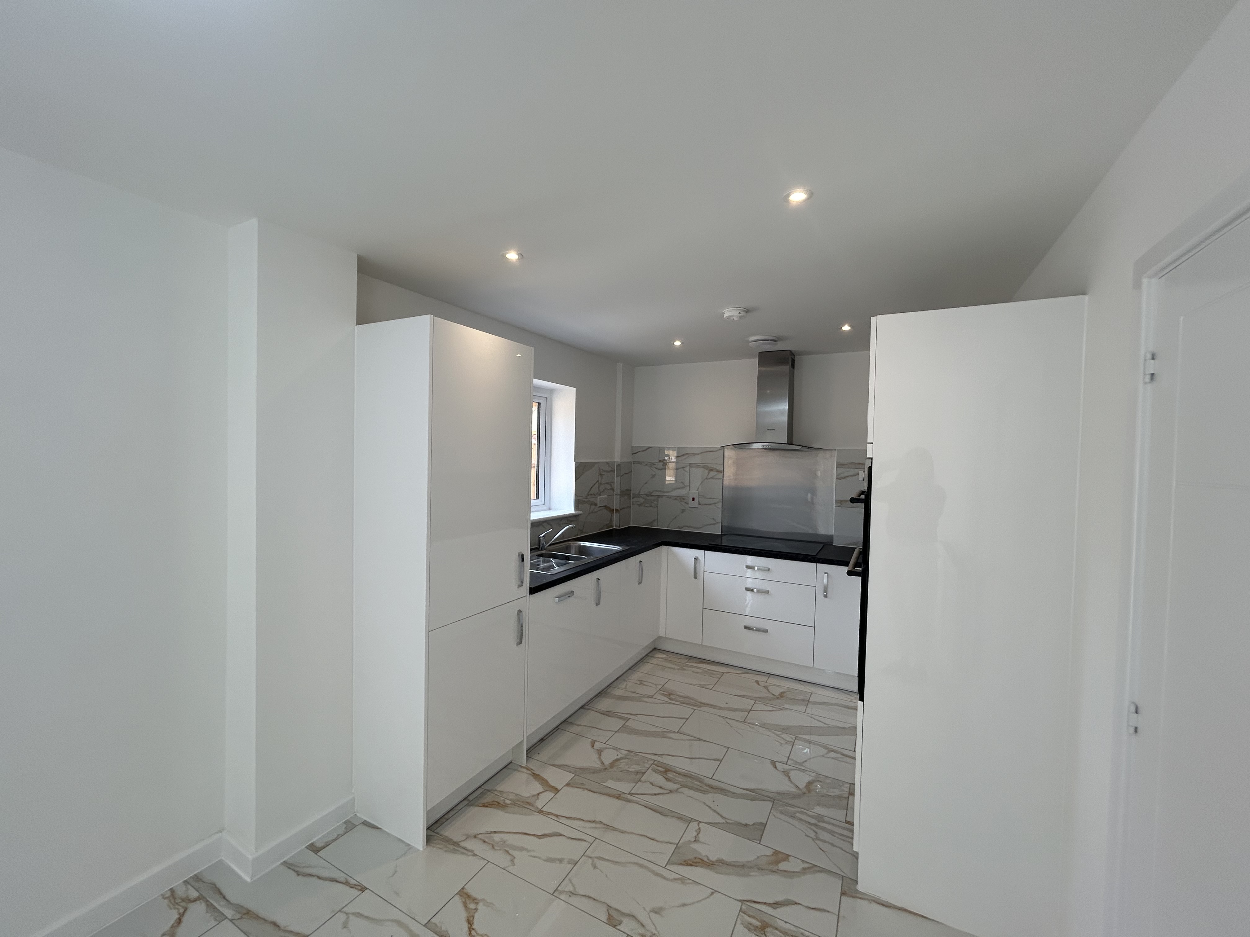 2, Strawberry Way, BURY ST. EDMUNDS photo 4