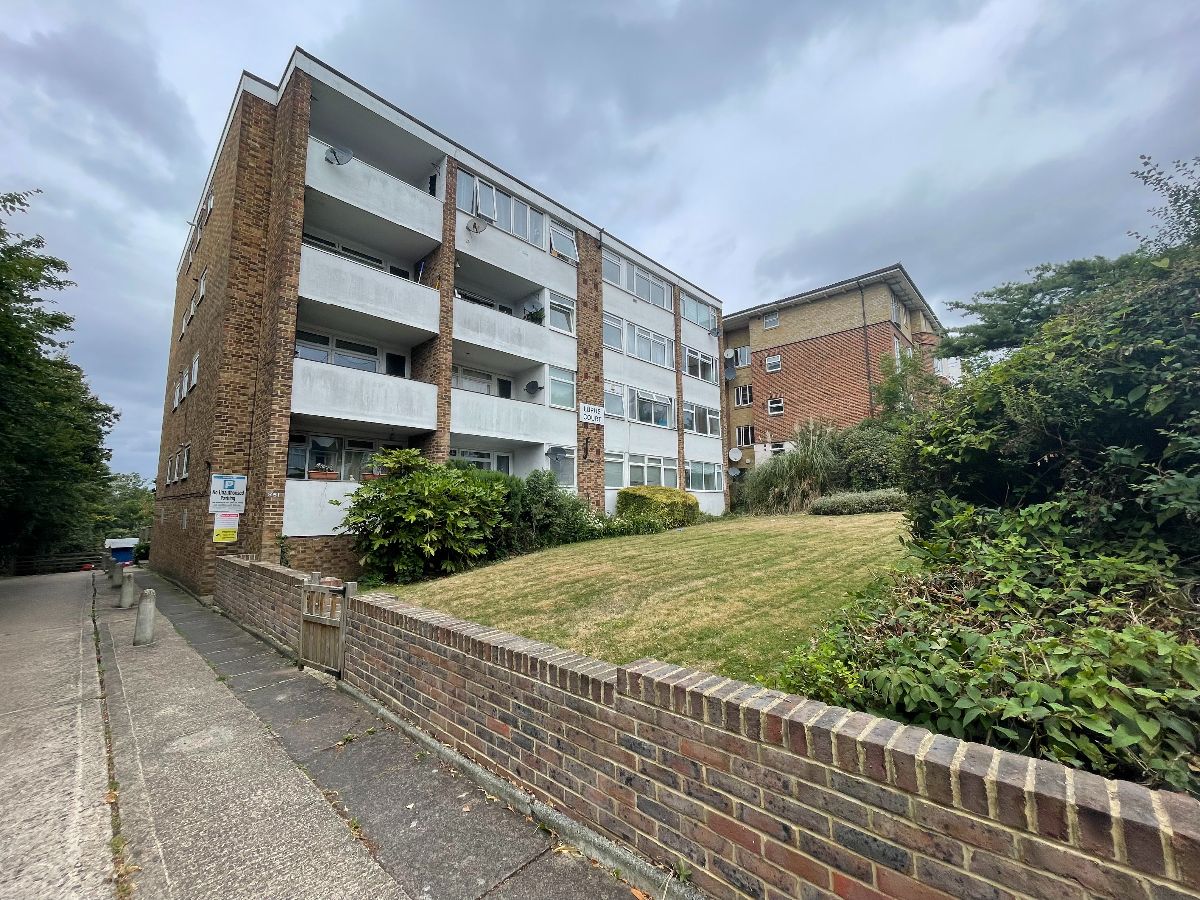 Flat 6 Lupus Court, 351 Grange Road, London photo 4