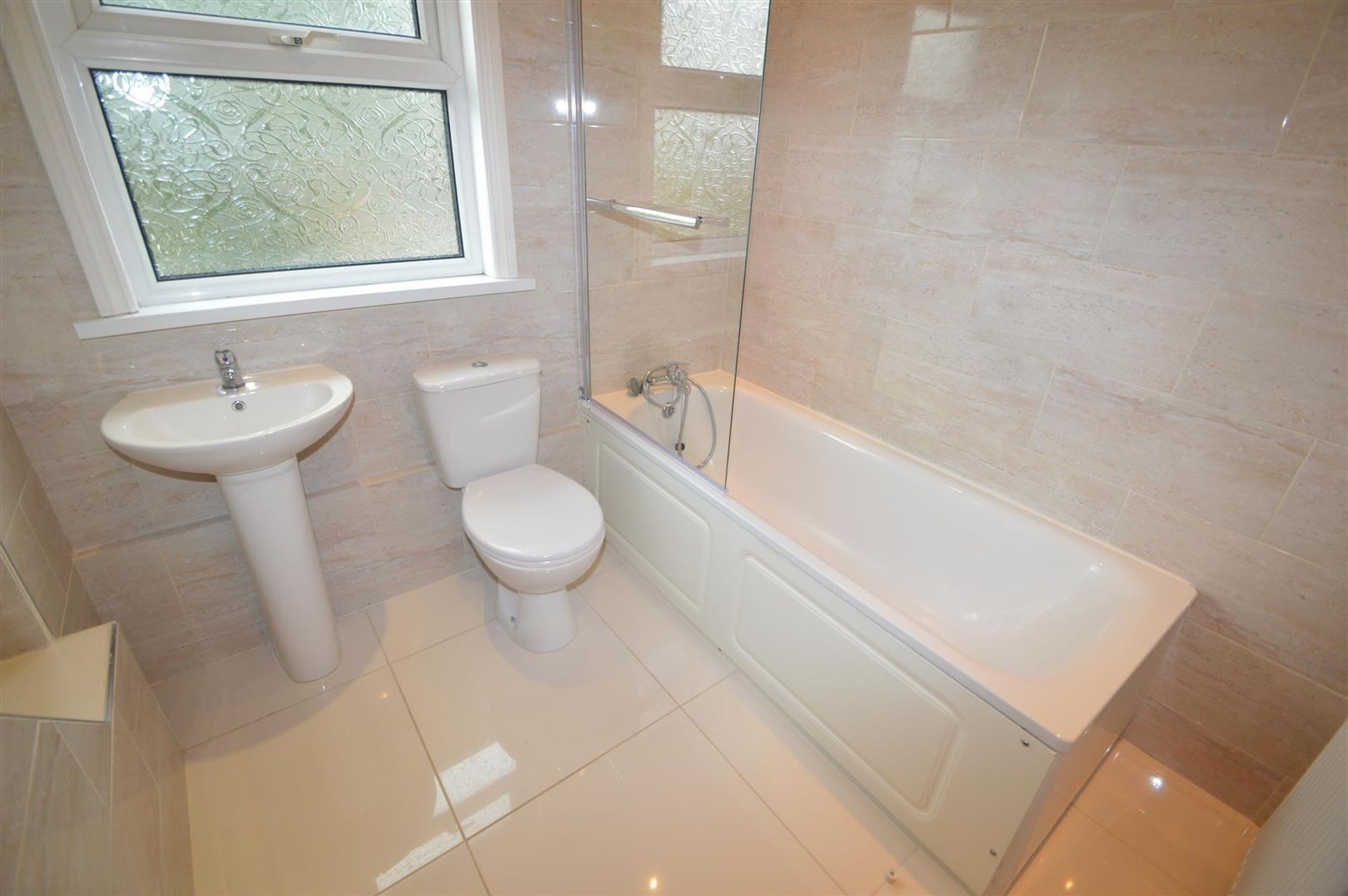 89 Rhodesia Road, London photo 4