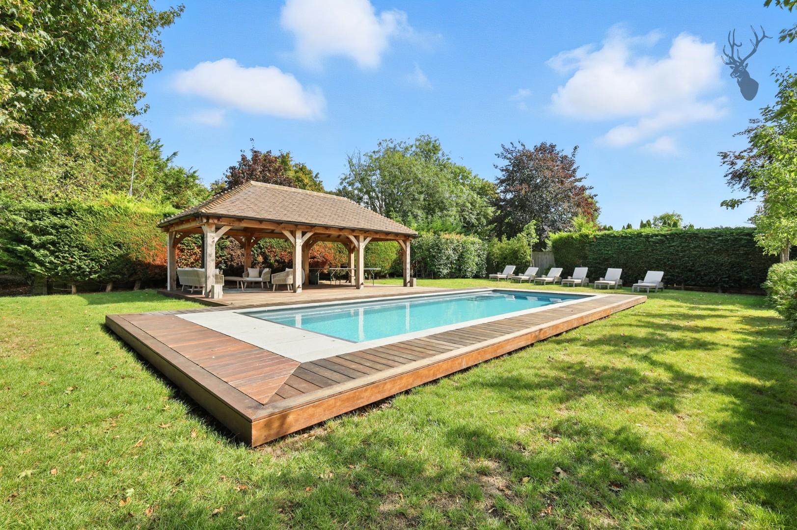 4 bedroom detached house for sale 0