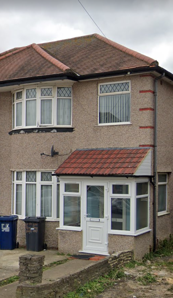 55 Oakwood Avenue, Southall photo 2