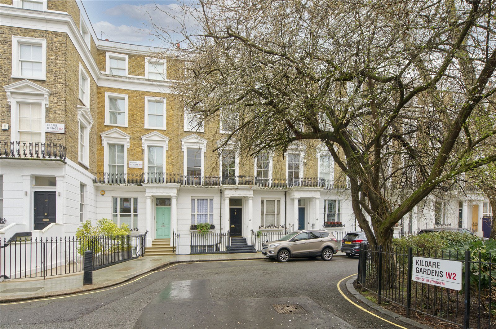 6 bedroom end terrace house for sale in London