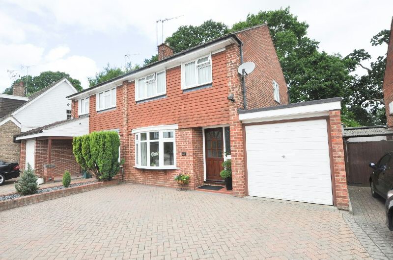 Free property report 40 Roughtons, Galleywood, Chelmsford, CM2 8PF
