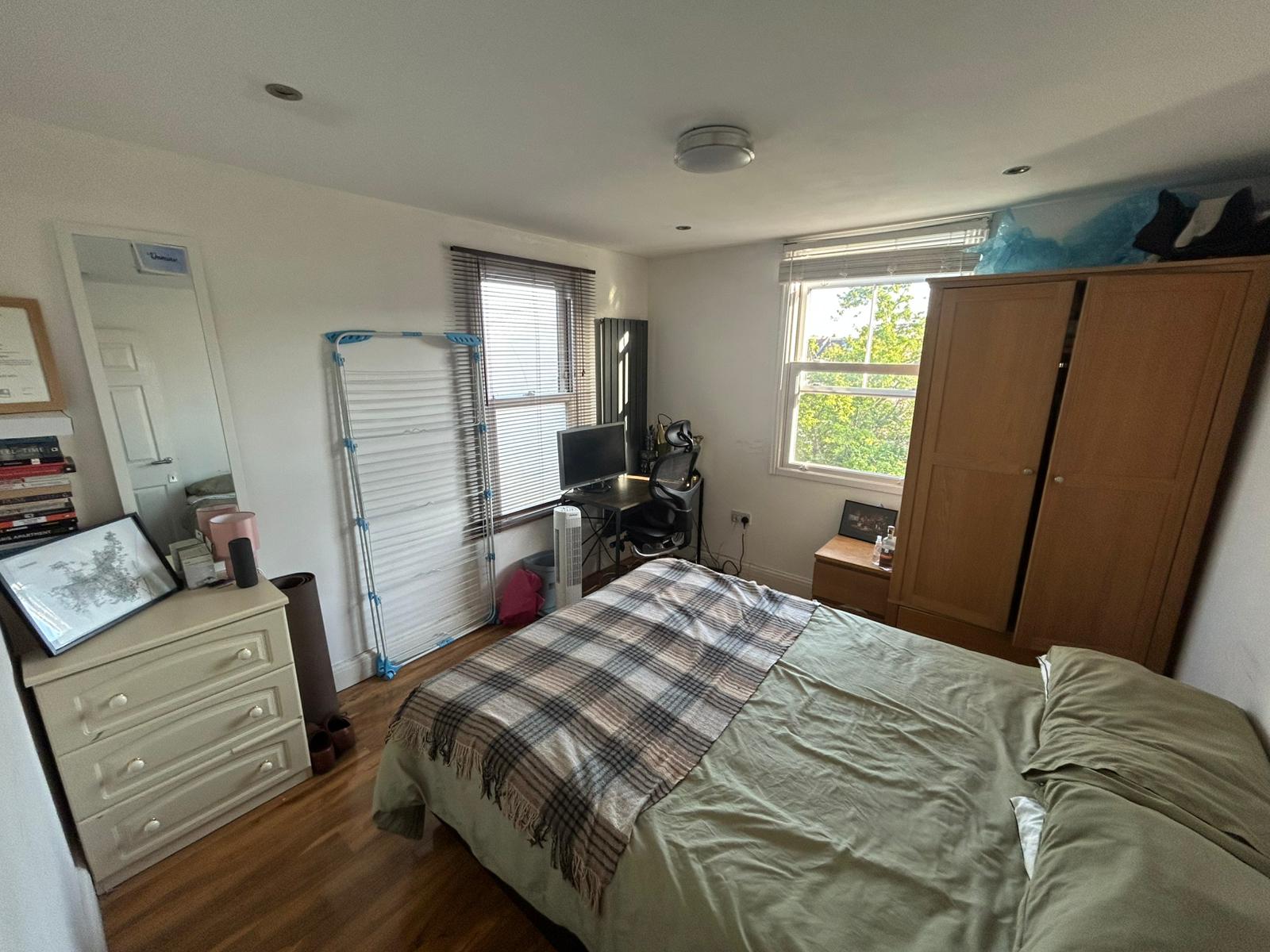Elmfield Road, London photo 3