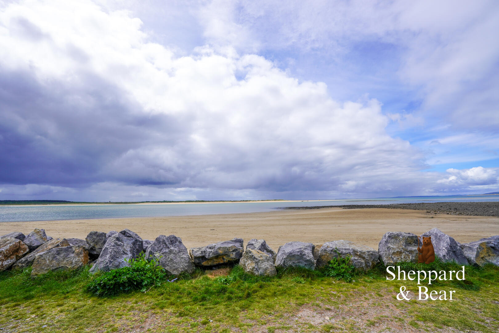Chalet 101, Carmarthen Bay Holiday Village, Kidwelly, SA17 5HQ - listing photo