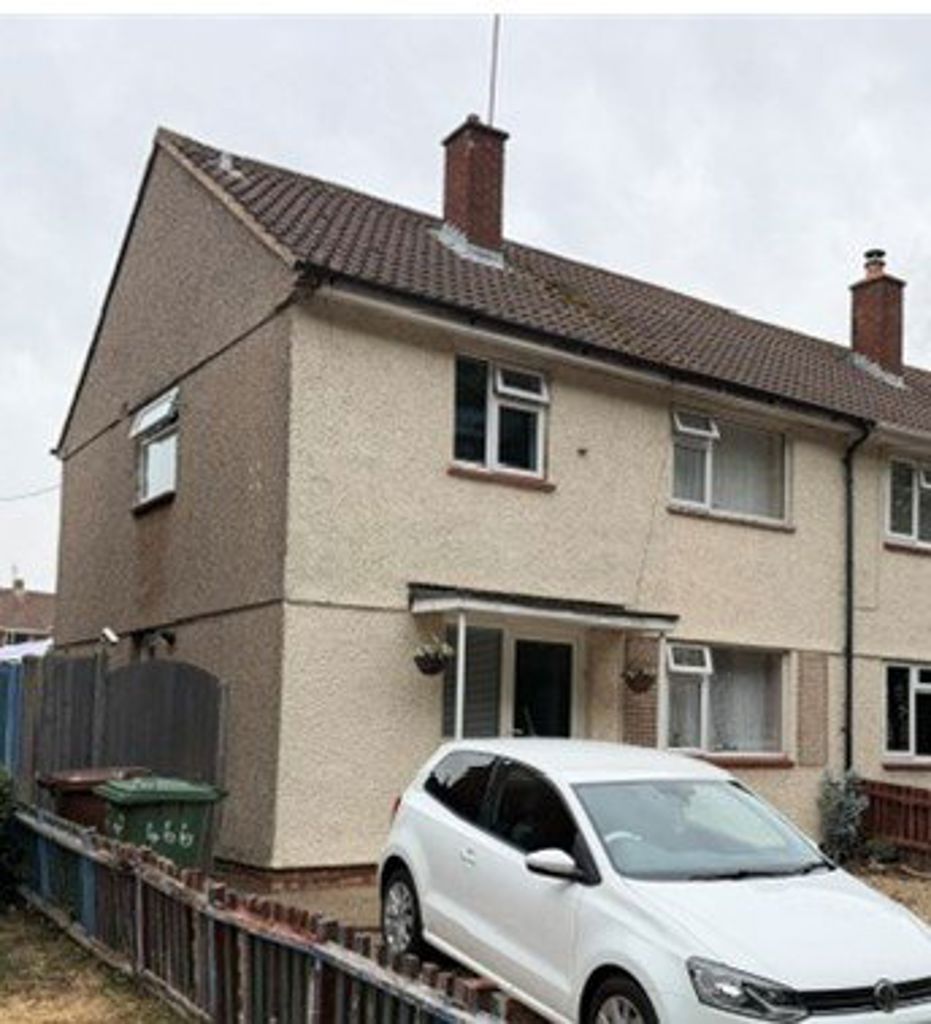 466, Gainsborough Road, Corby photo 2