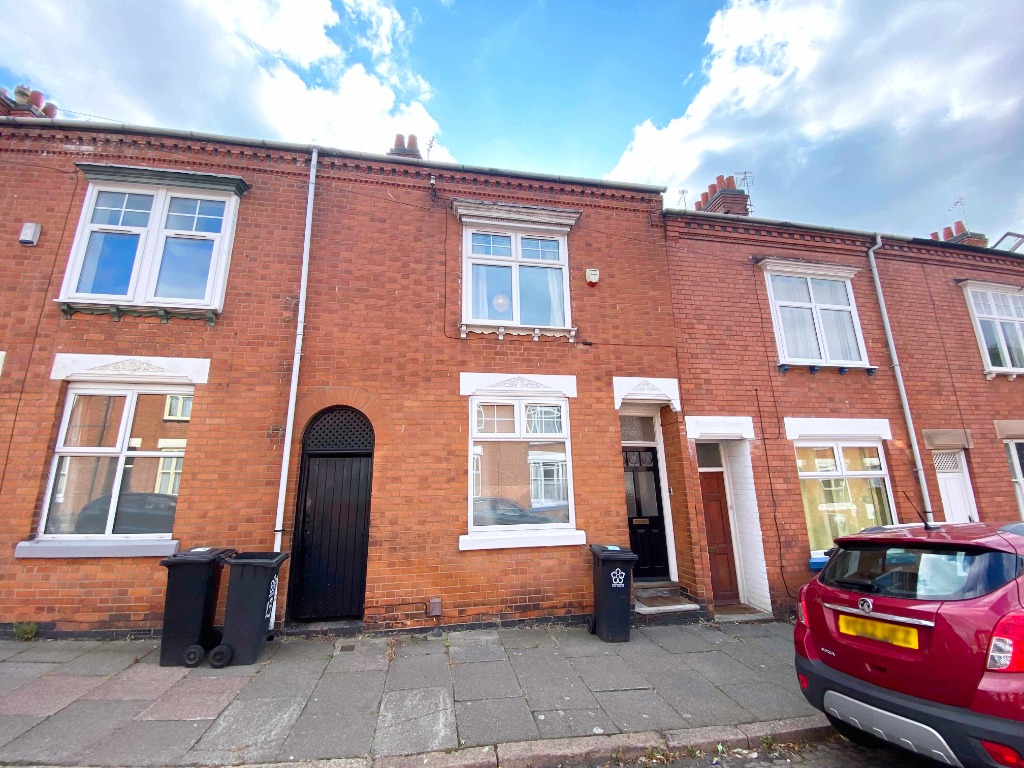5-bed house on 9, Hartopp Road, Leicester, £335,000