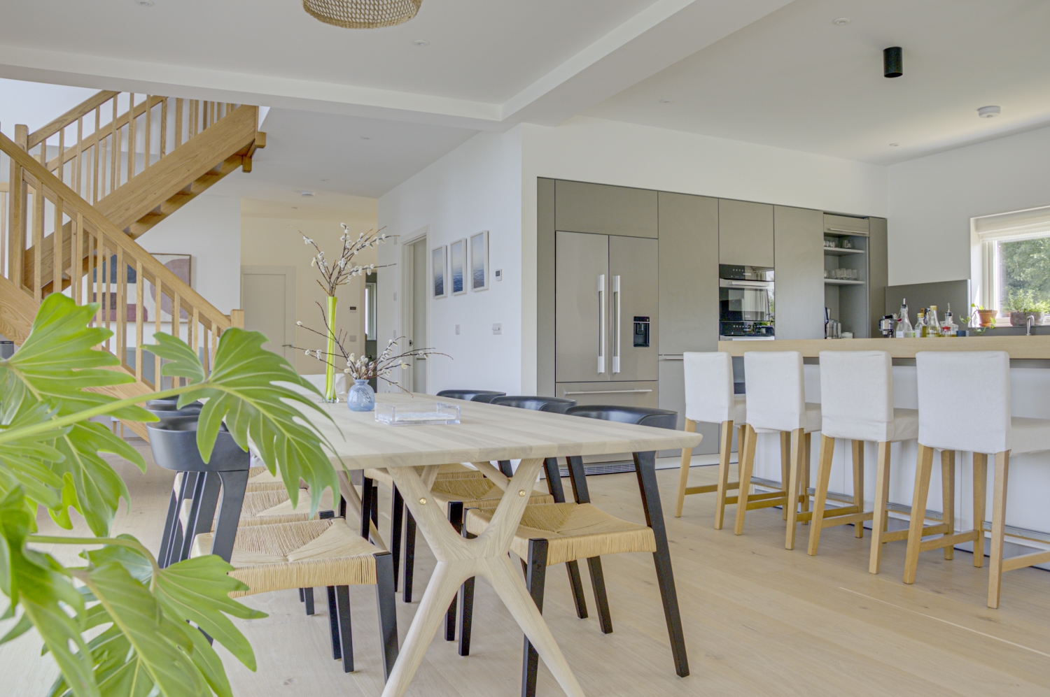 4 bedroom detached house for sale 0