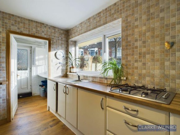 30b, Parkvale, Middlesbrough photo 3