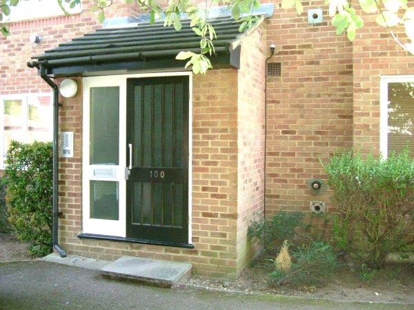 Flat 3, 98, Friars Avenue, Putney Vale photo 4