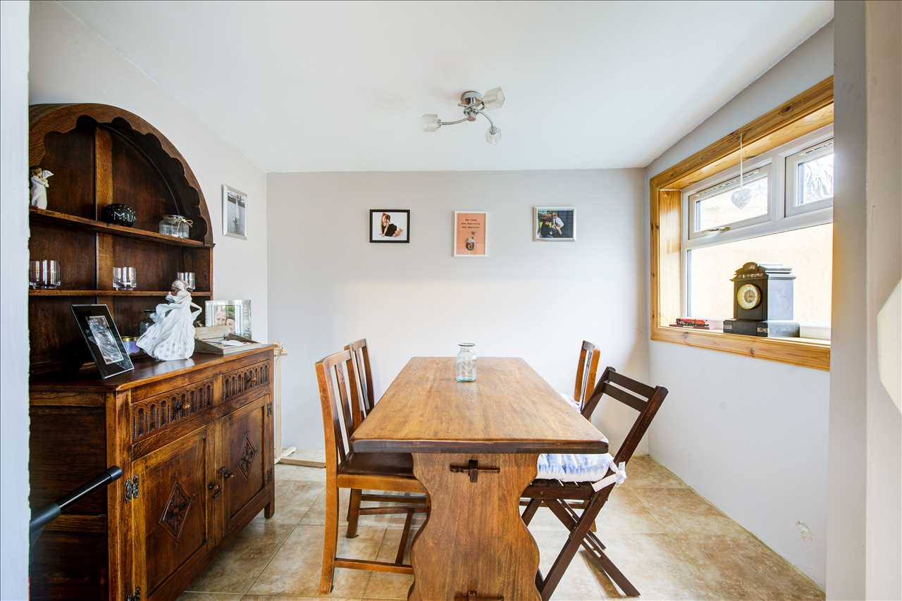 Photos of The Ness, Torryburn, Dunfermline KY12 62571085 PrimeLocation