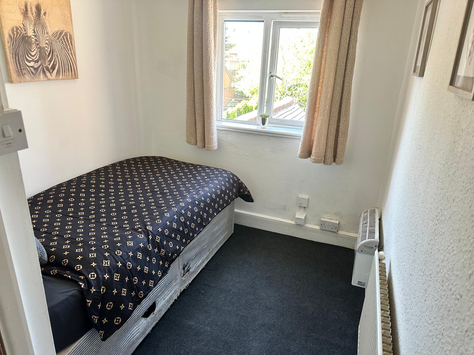259, Walsall Road, Darlaston photo 4