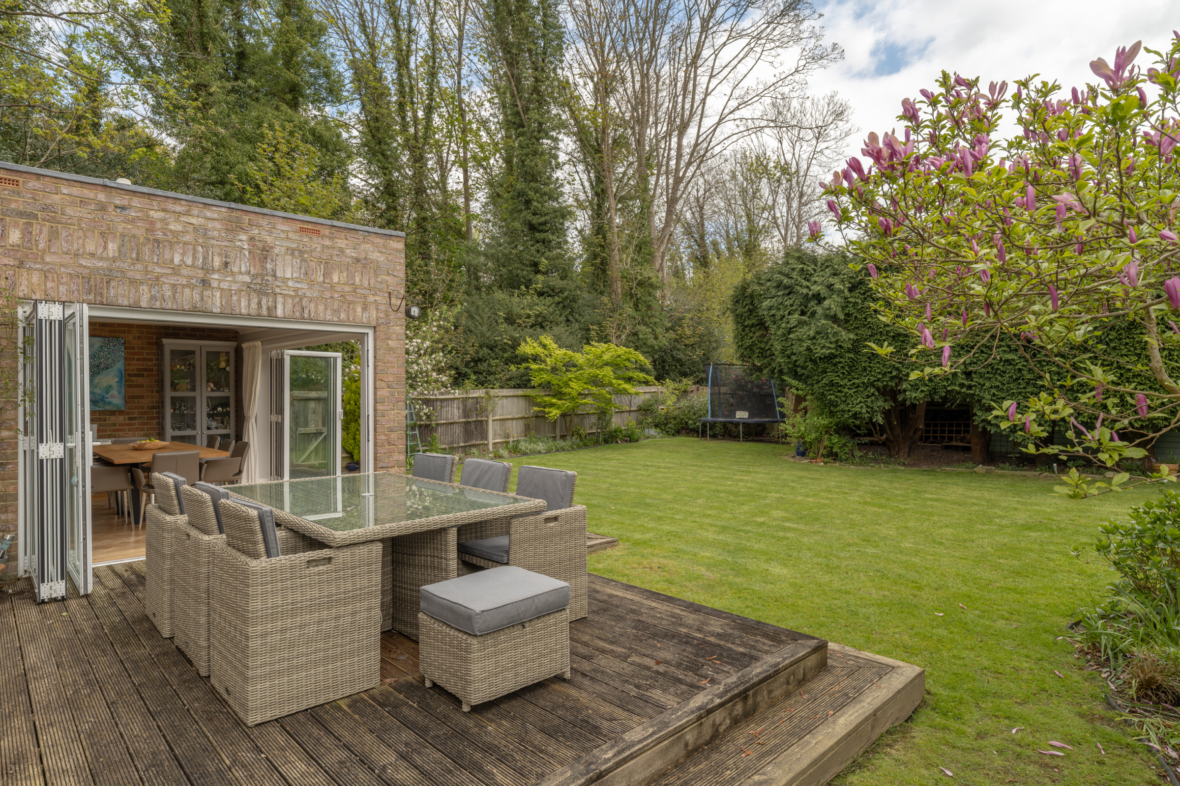 5 bedroom detached house for sale 0