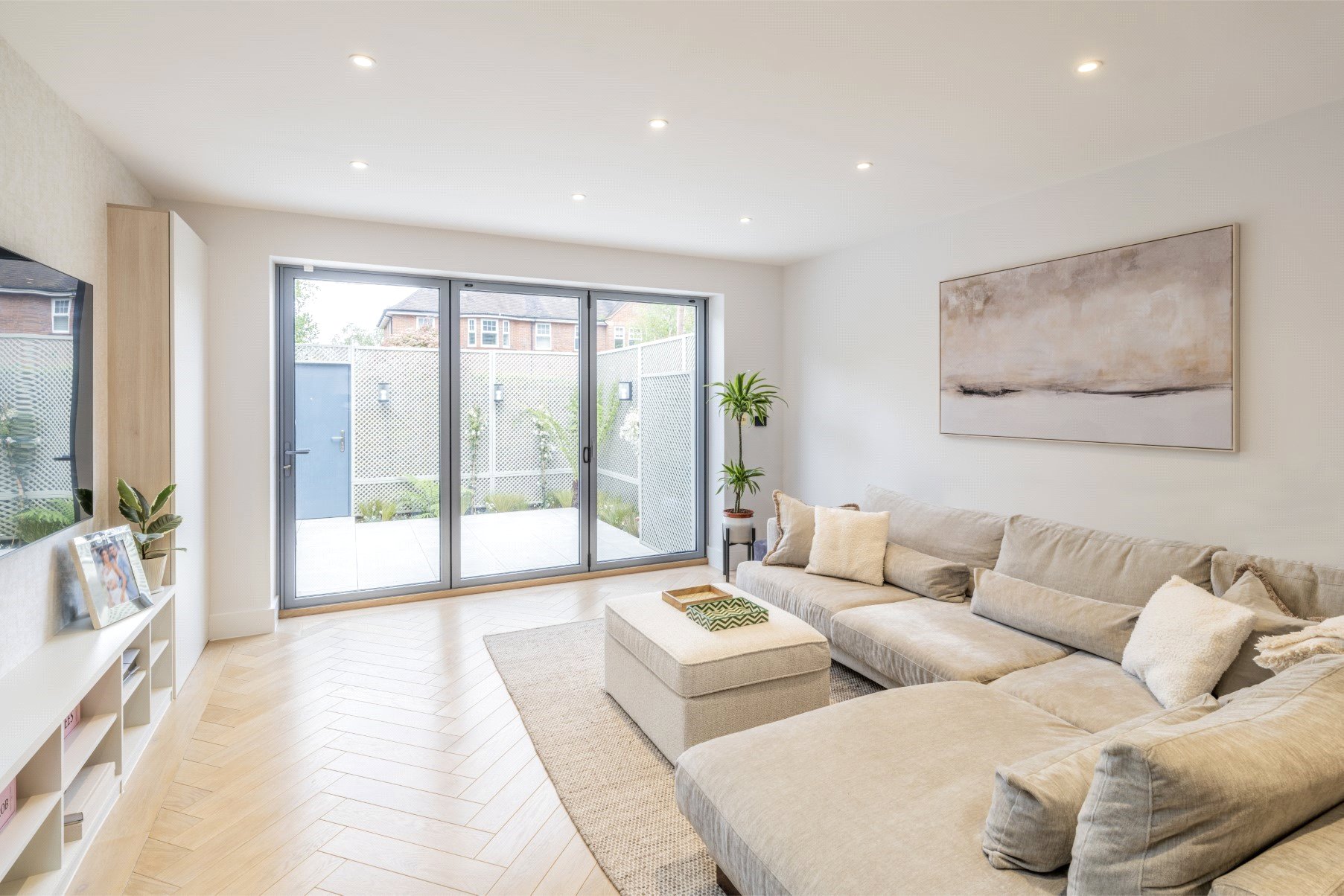 3 bedroom terraced house for sale in London