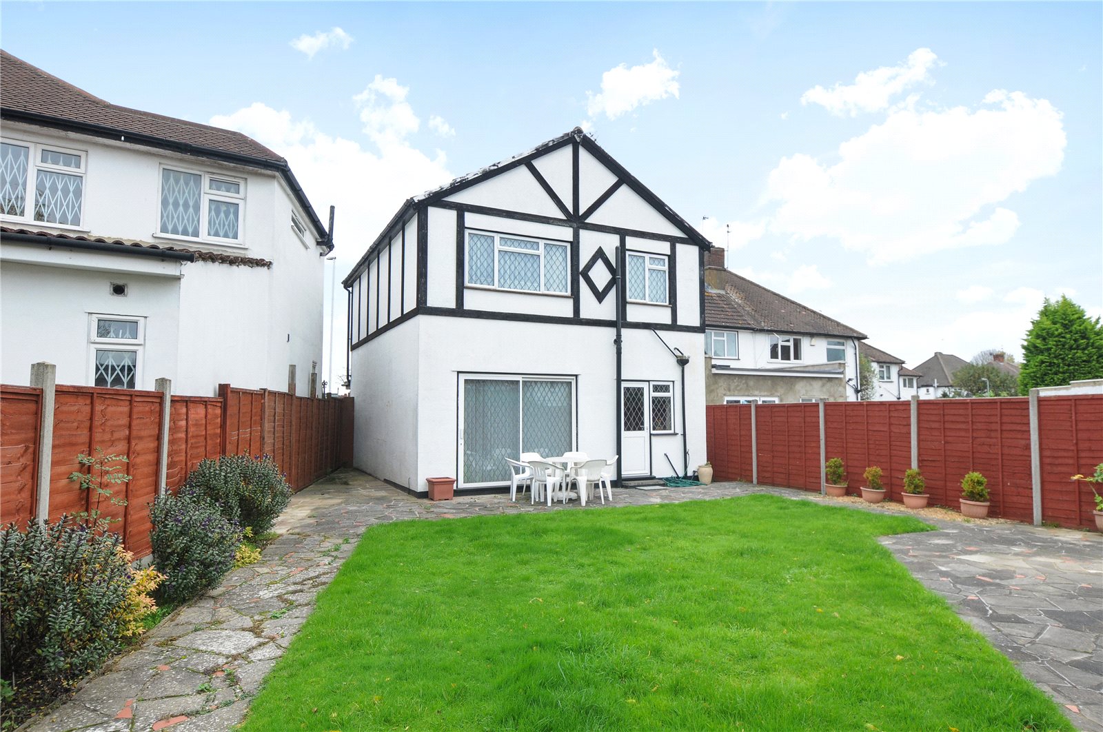 3 bedroom detached house for sale in West End Road, Ruislip, Middlesex