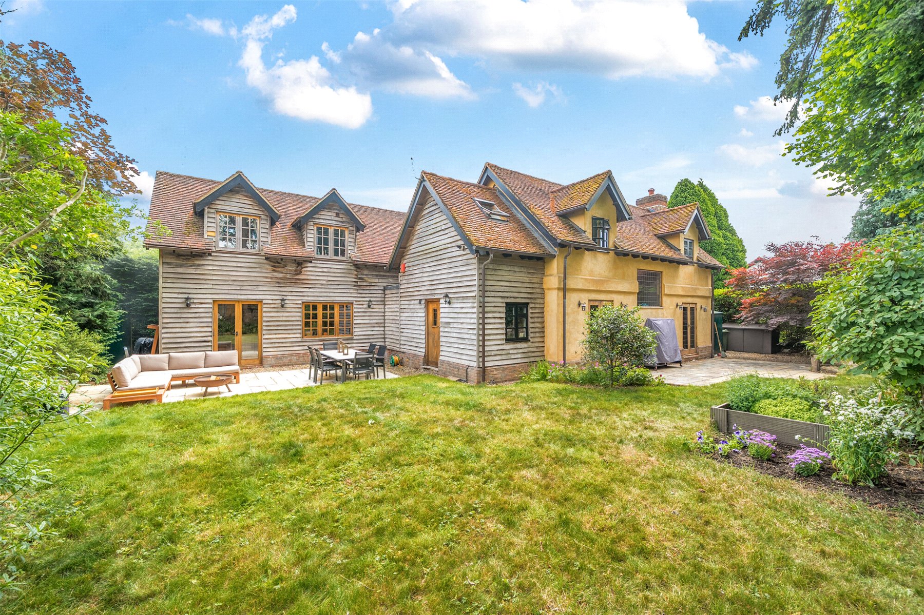 5 bedroom detached house for sale 0