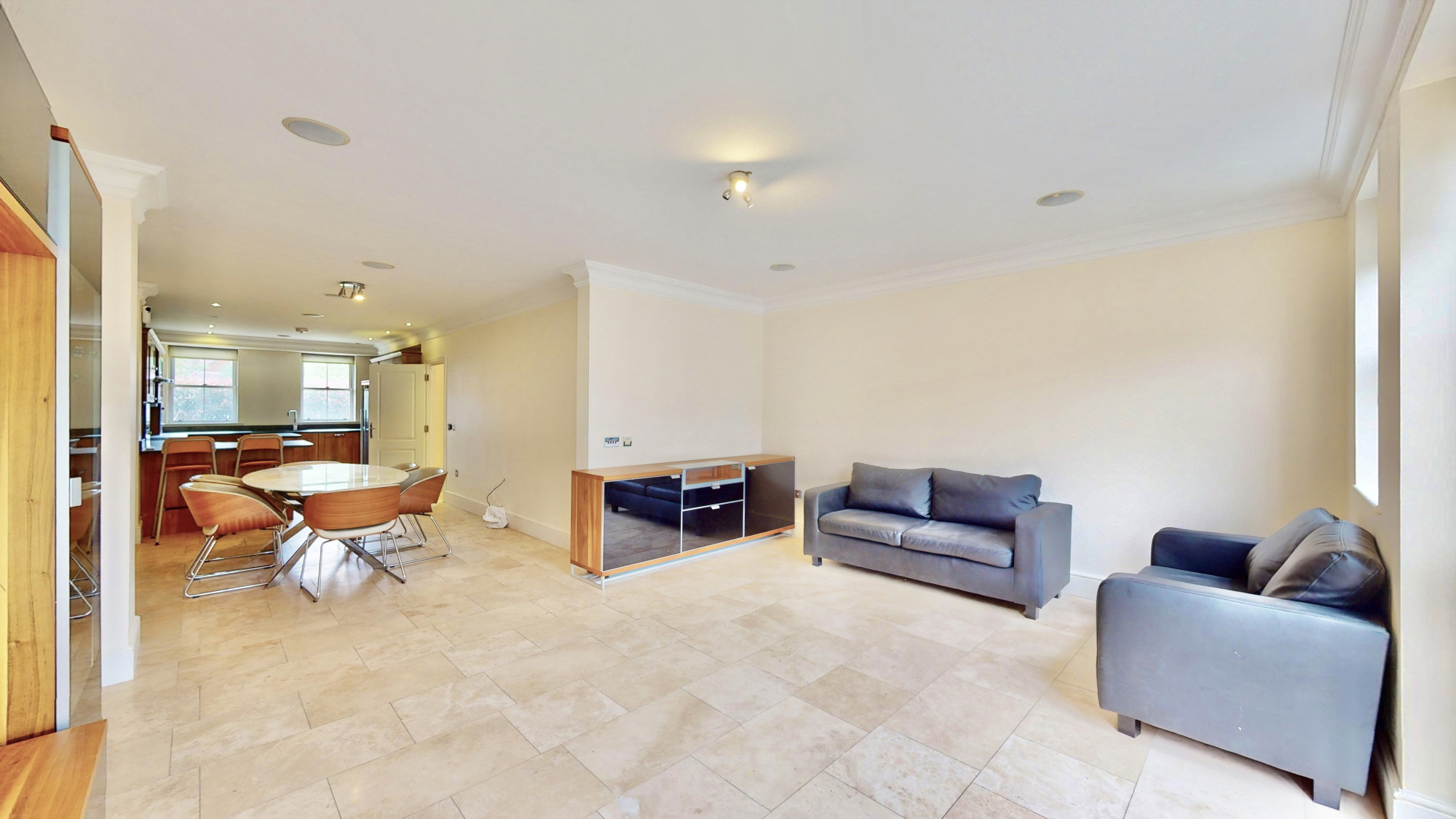 5 bedroom end terrace house for sale 0