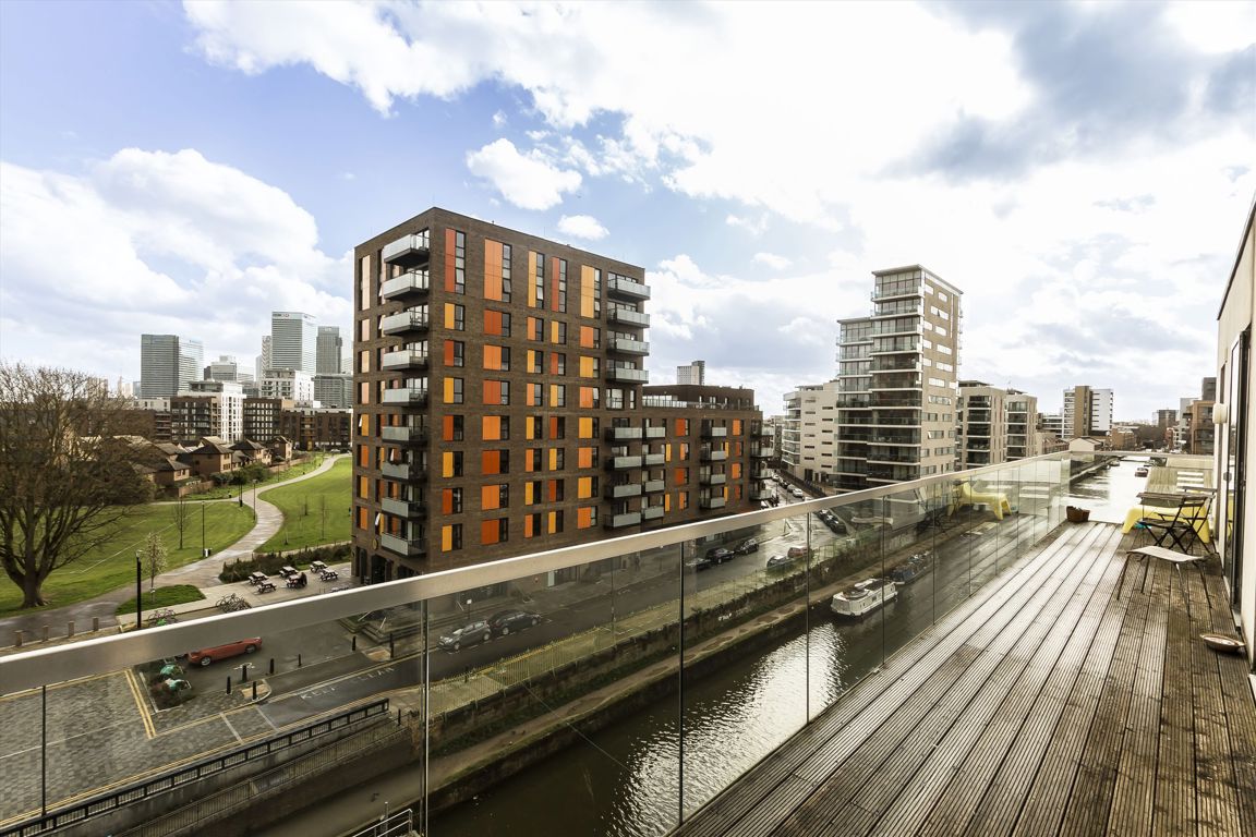 Flat 312, Hallmark Court, 6, Ursula Gould Way, London photo 2