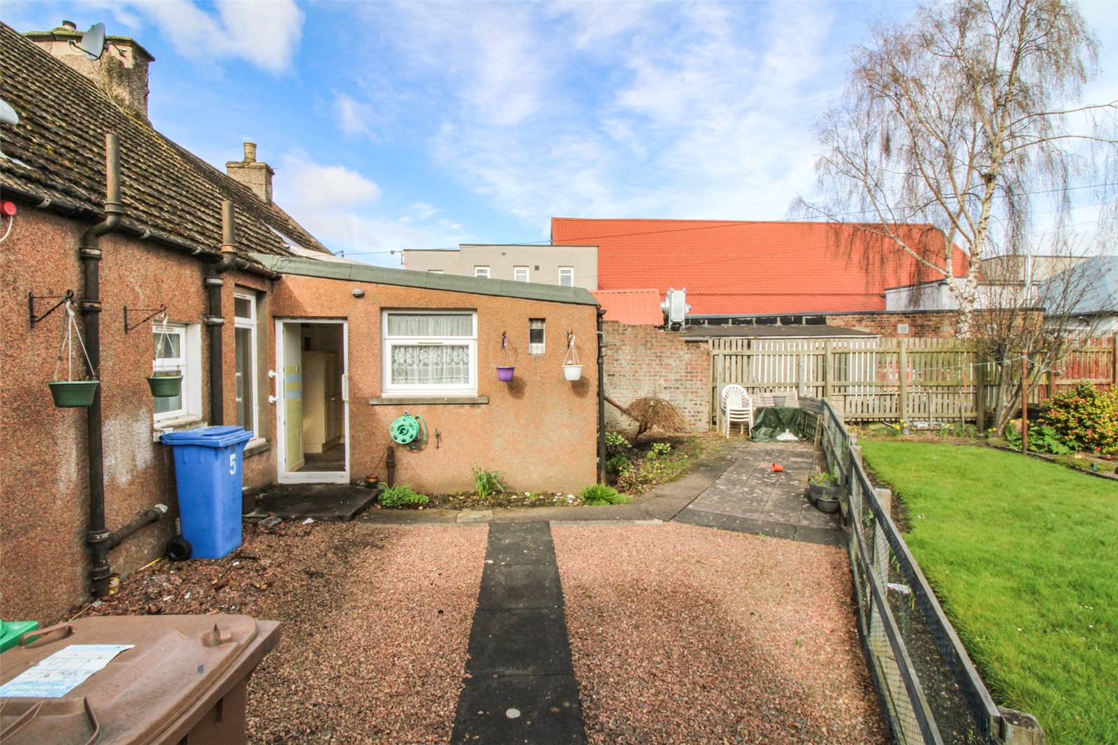 Photos of Broomieknowe, Leven KY8 64362628 PrimeLocation