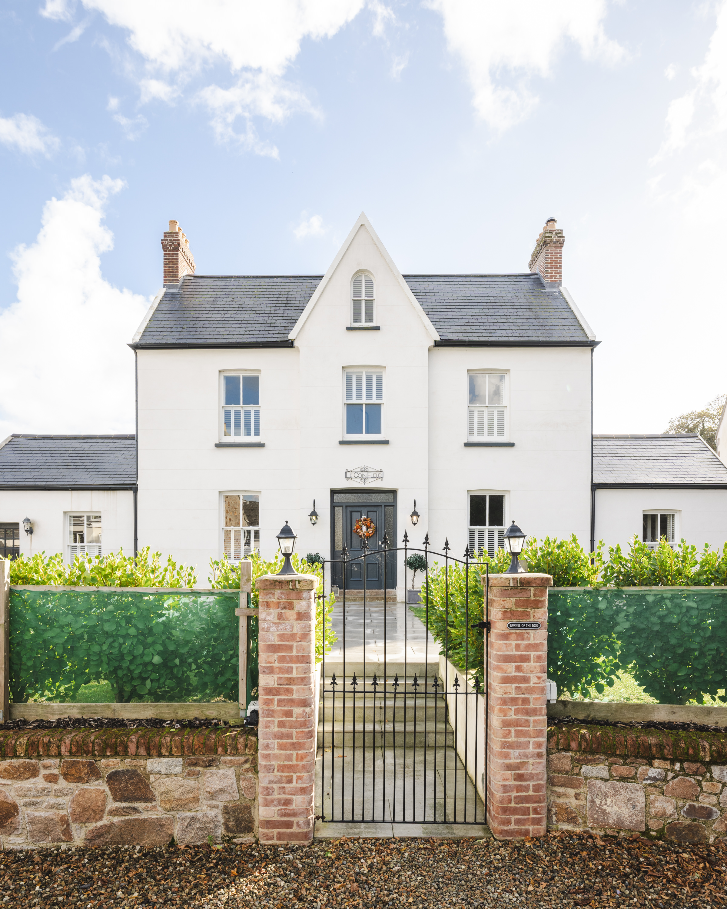 4 bedroom detached house for sale 0