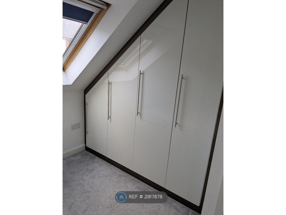 Oakes Crescent, Dartford photo 5