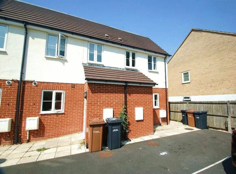Free property report 6, Amberley Mews, 70 Weyhill Road, Andover, SP10