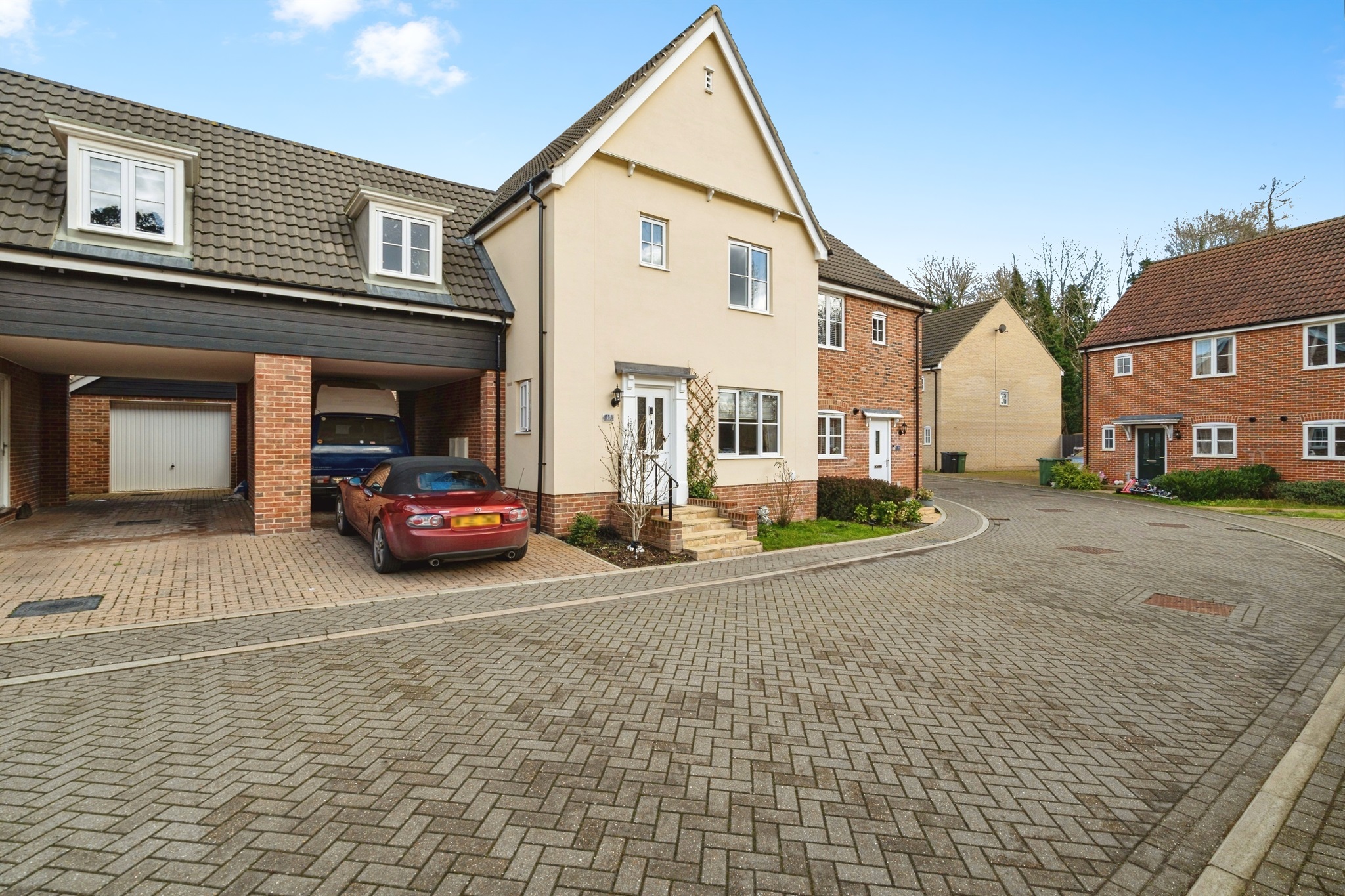 18, Swale View, THETFORD photo 2